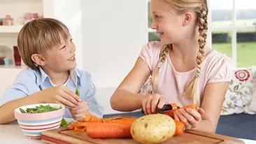 kids eating